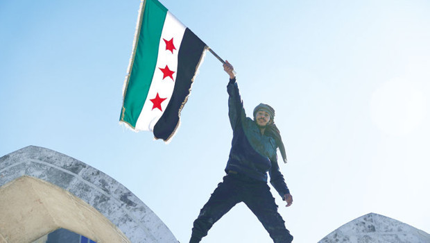 Dokuz ay bekledi iki günde aldı... Suriye’de 44 saatte 5 zafer