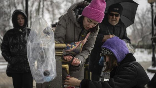 Ukrayna'nın başkenti Kiev'de halka gıda ve ilaç stoklama çağrısı
