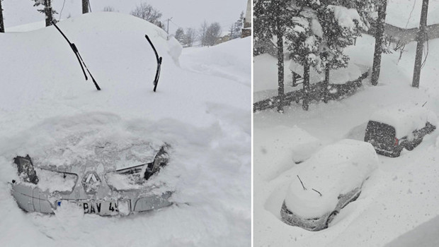 Kar kalınlığı 2 metreye ulaştı! Araçlar kar altında kaldı, evlerin pencereleri karla kaplandı