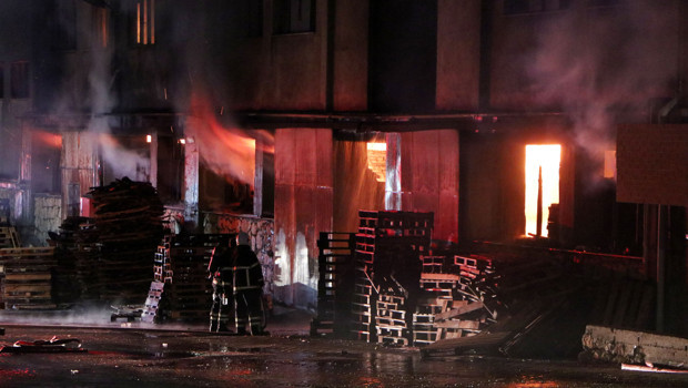 Adana'daki Fabrikada Yangın: Neyin Üzerine Gidildi?