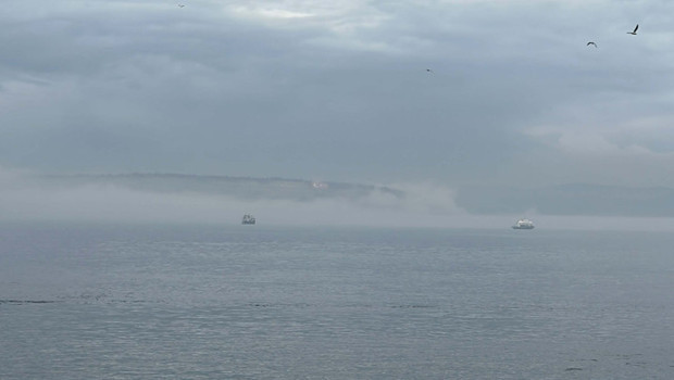 Çanakkale Boğazı, sis nedeniyle çift yönlü olarak ulaşıma kapatıldı