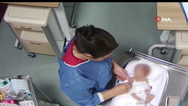 Bebeğe Şiddet Uygulayan Hemşirenin Şok İtirafı! Ne Olacak?