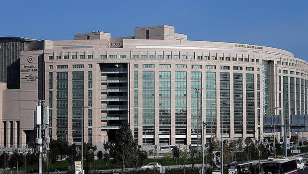 Papel vurguncuları adliyede