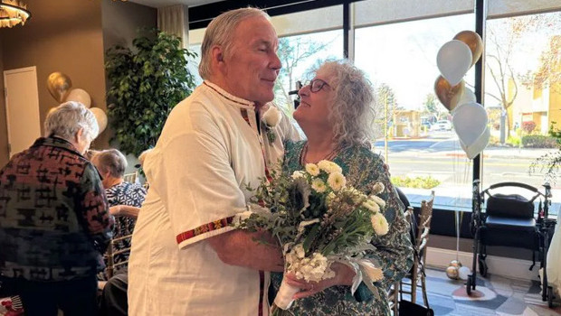 39 yıl sonra nikah tazelediler çünkü... Gün gözyaşları içinde bitti | 'Bu, hayatta ne olursa olsun umudun var olduğunu hatırlatan bir hikaye'