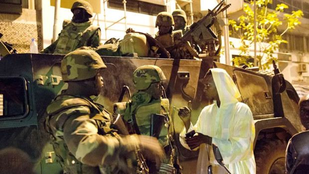 Nijer'de havalimanı yakınlarında şiddetli patlamalar