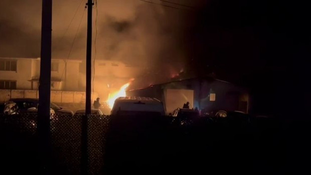 Düzce'deki Strafor Fabrikasında Yangın Panik Yarattı mı?