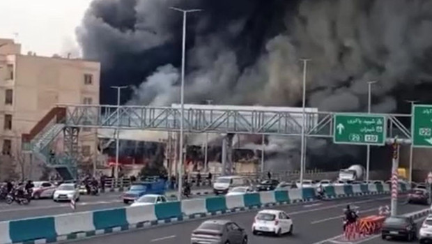 Tahran'da korkutan yangın