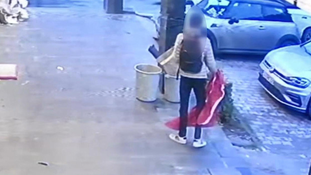 İstanbul'da Türk Bayrağına Saldırı: Şüpheli Kim?