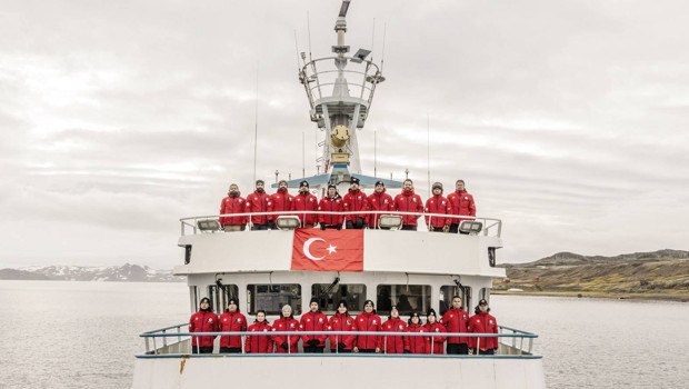 14 bin kilometre yol yaptılar... Beyaz Kıta’ya bilim seferi