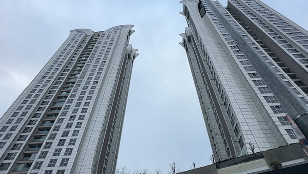 İstanbul'da 30. kattan düşen çocuk yaşamını yitirdi