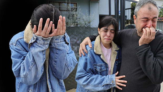 Başına gelenlerden sonra kendisi de ailesi de yıkılmıştı! Genç kız gözyaşları içinde cezaevine teslim oldu