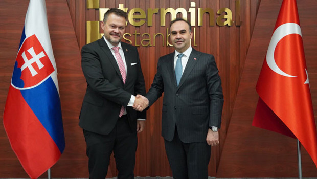 Bakan Kacır ve Slovak Mevkidaşı: Yatırımlar Hakkında Ne Konuştular?