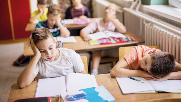 Kendi sınıfta aklı ‘sanal’da