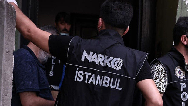 Uyuşturucu operasyonunda usulsüzlük iddiası: Bir polis memuru ile avukat tutuklandı