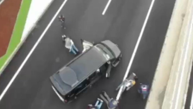 Antalya'da Silahlı Çete Kadının Hesabından Para Çekti mi?