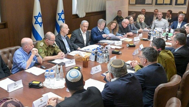 İran televizyonundan açık tehdit: 'Ölüm listesi' yayınlandı