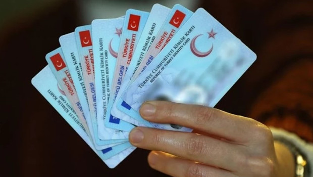 YENi TRAFİK CEZALARI VE TUTARLARI 2026: Hız, alkol, kırmızı ışık, makas cezası Meclisten geçti... Yeni trafik kanunu kurallara uymayanın cebini yakacak