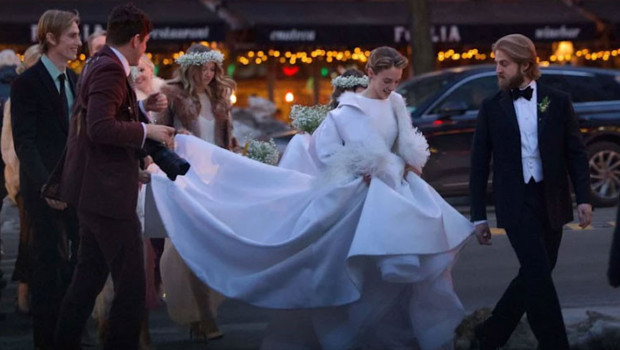 İhanetin ayırdığı ünlü çift kızlarını evlendirdi: Düğün alayı gövde gösterisi yaptı