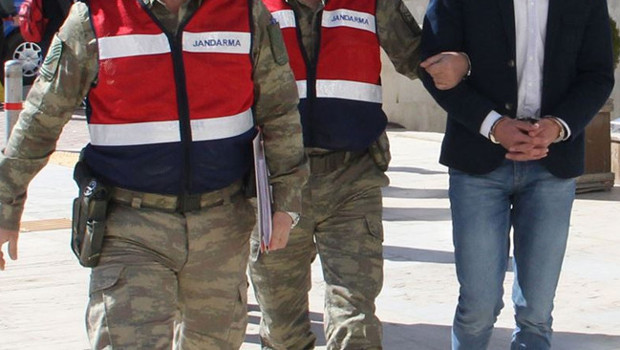 Jandarmadan 12 ilde operasyon: 86 şüpheli yakalandı