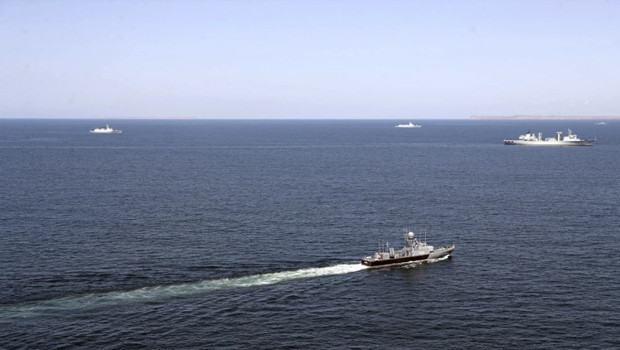 İran'dan flaş Hürmüz Boğazı kararı: Devrim Muhafızları, 'Hazırız' mesajı verdi