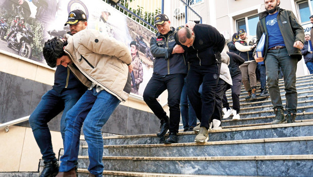 30 milyon dolarlık vurguna 9 tutuklama