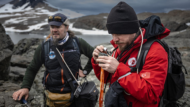 Türkiye'den Antarktika'ya bilim seferi: Milyonlarca yıllık hafızanın peşinde