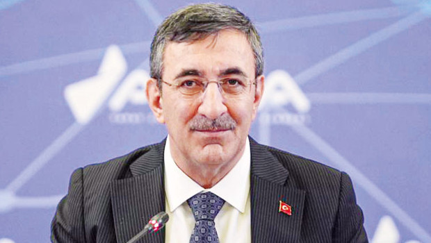 Kanal D’de Cevdet Yılmaz’la iftar sohbeti