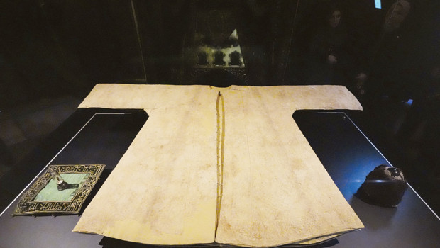 Hırka-i Şerif ziyarete açıldı