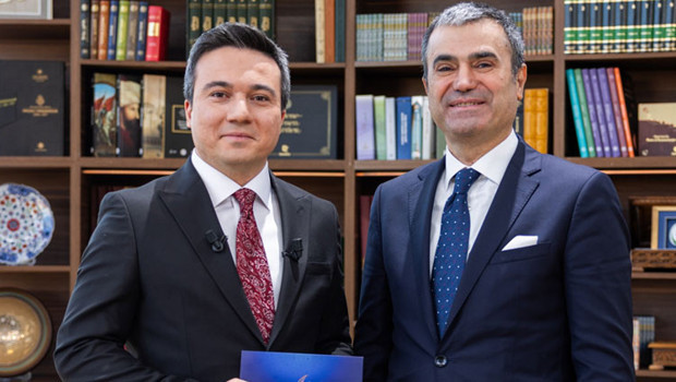 Herkesi ekran başına bekliyoruz