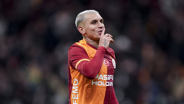 Lucas Torreira taraftara seslendi: 'Daha güçlü döneceğiz!'