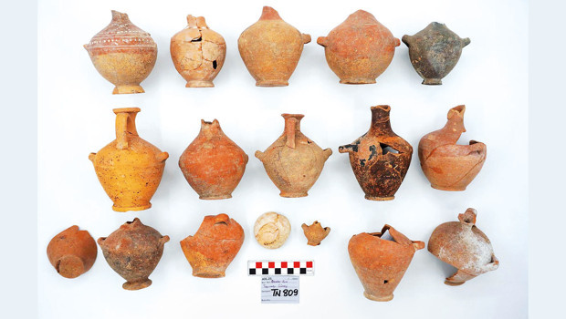 Aigai’de büyük keşif... 3 bin ‘kutsal kap’ bulundu