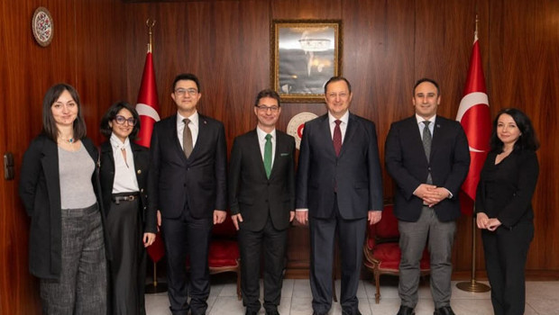 Büyükelçi Turan'dan Bavyera Başbakanı Söder'e ziyaret