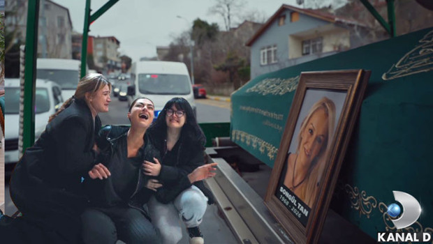 Güllü'den 'Gitme' çalarken yıkıldılar... Arka Sokaklar'da bir anons, bin gözyaşı