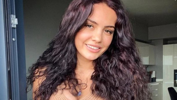 Ece Ronay'ın Tartışmalı Paylaşımları İçin Soruşturma Başlatıldı mı?