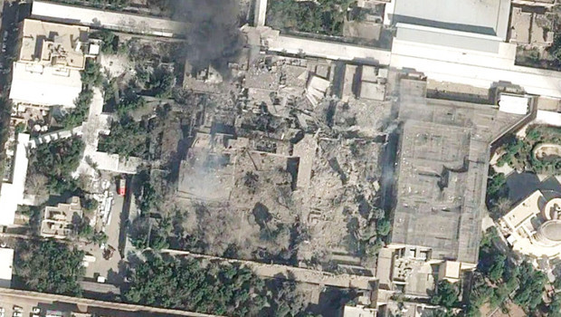 Hamaney’i böyle vurmuşlar... CIA yer gösterdi İsrail bombaladı