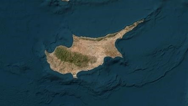 İngiltere, Kıbrıs Adası çevresine savaş gemisi konuşlandıracak