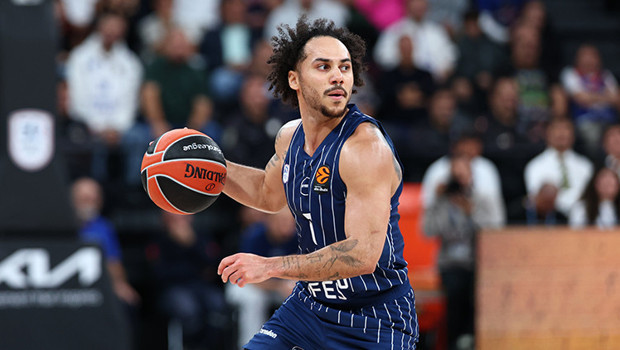 Shane Larkin'den kötü haber!