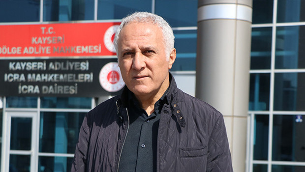 Yaptırmak istediği dişleri yüzünden evine ve aracına haciz geldi