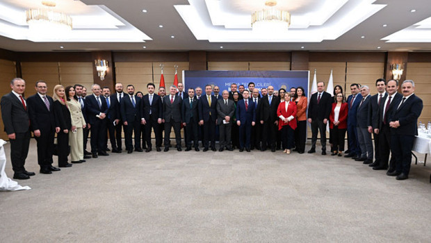Bakan Gürlek, medya temsilcileri ile iftarda bir araya geldi
