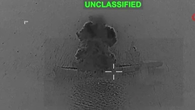 Son dakika... ABD-İran-İsrail savaşında son durum! İHA gemisi vuruldu, Tahran'da peş peşe patlamalar...