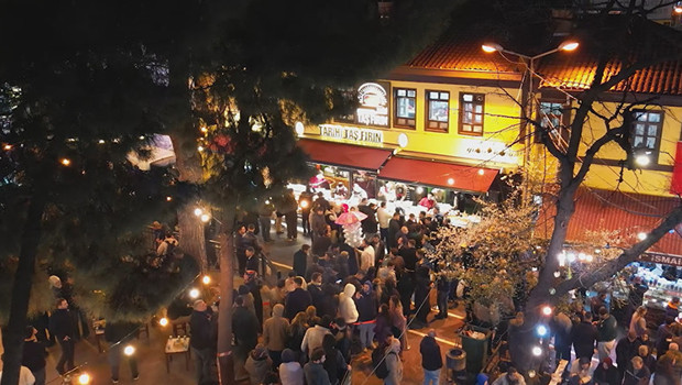 Tarihi meydanda sahur buluşması