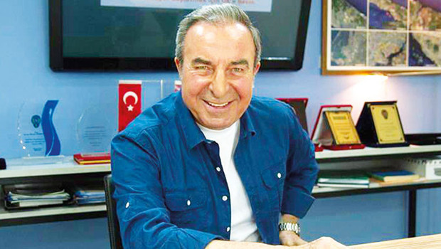 'Rıza Baba' sevenlerini endişelendirdi... Sağlık durumu iyi çarşamba sete dönecek