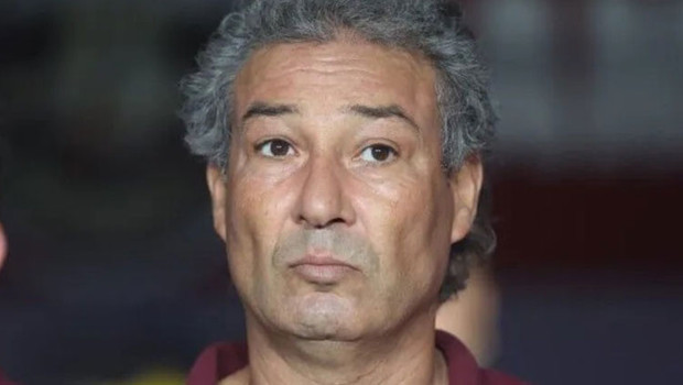 Trabzonspor'un yardımcı antrenörü Orhan Kaynak hayatını kaybetti