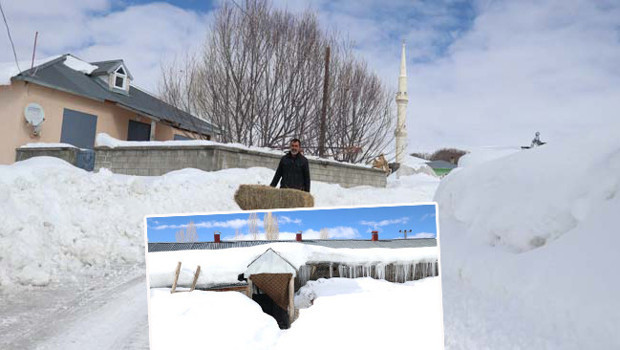 3 köy yoğun kar yağışının altında kaldı: Baharda kışı yaşıyorlar! 'Kar evlerin boyunu aşmış, çatılar içinde kaybolmuş'