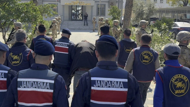 Aydın'da dehşet! Annesini odunla başına vurarak öldürdü
