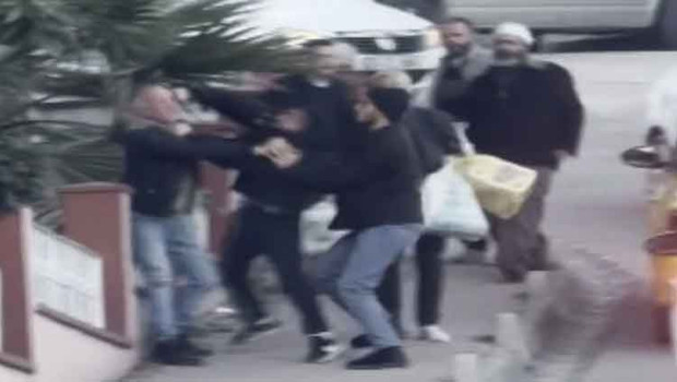 Eyüpsultan'da Yol Verme Kavgası: Taksi Şoförüne Saldıran 4 Kişiye 726 Bin Lira Ceza!