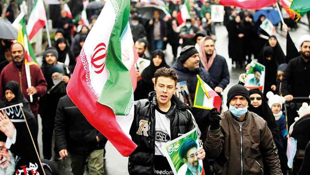 Miting alanı yakınlarını bombaladılar... İsrail gözdağına Tahran’dan rest