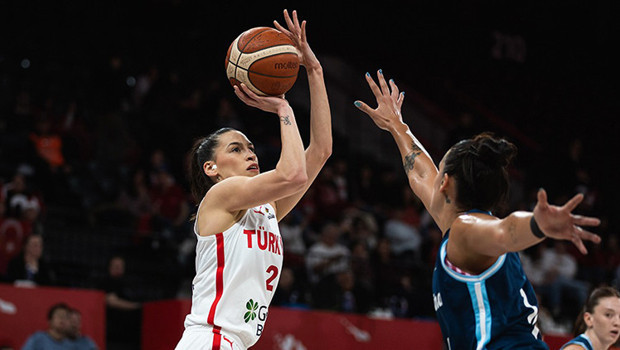 Potanın Perileri Avustralya ile karşılaşacak!