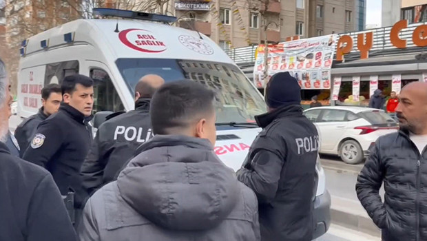 4 gün içinde ikinci facia! Bursa'dan sonra İstanbul'da yaşandı: Çöp kamyonunun çarptığı kadın hayatını kaybetti