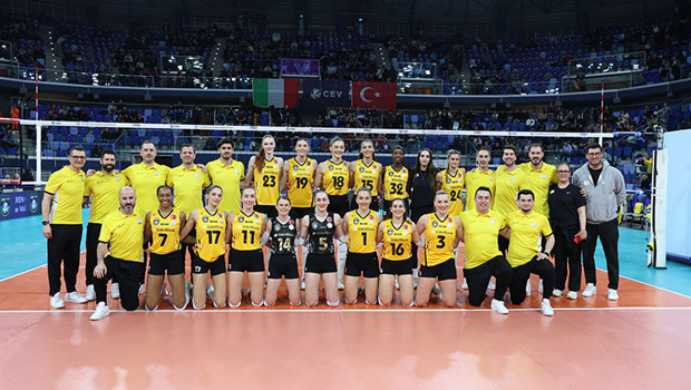 VakıfBank, seyircisi önünde Final-Four bileti arıyor